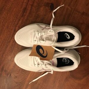 ⭐️ASICS⭐️GT-1000 13 Women’s size 7